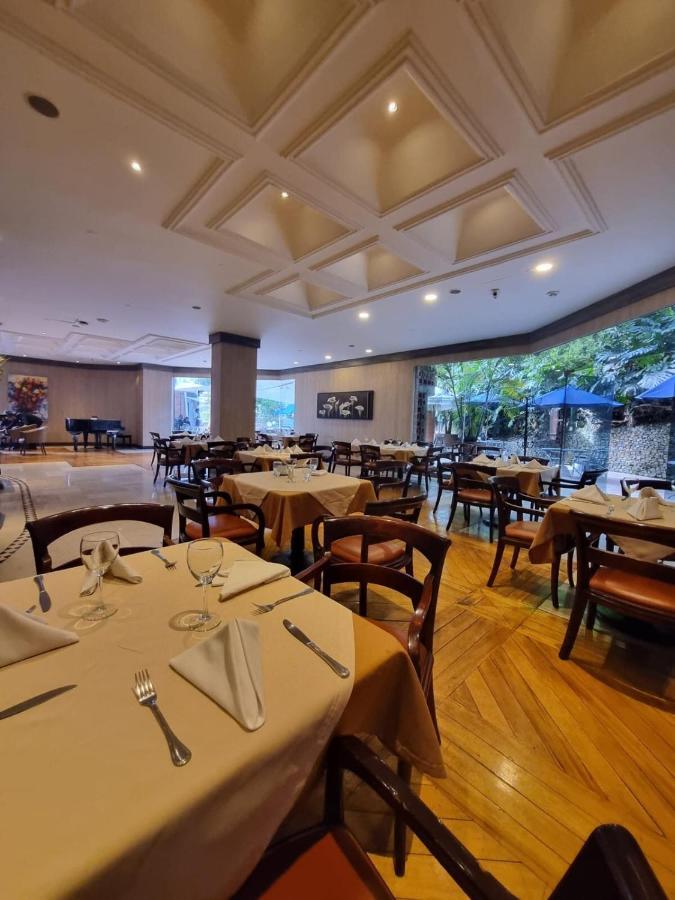 Hotel Dann Carlton Belfort Medellín Esterno foto The restaurant