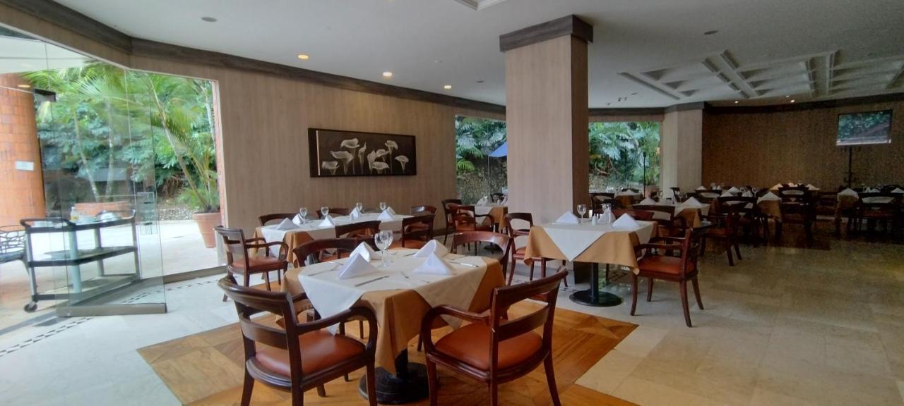 Hotel Dann Carlton Belfort Medellín Esterno foto The restaurant