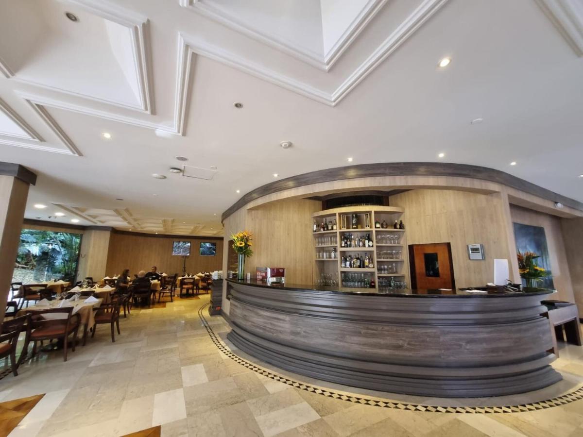 Hotel Dann Carlton Belfort Medellín Esterno foto The lobby bar