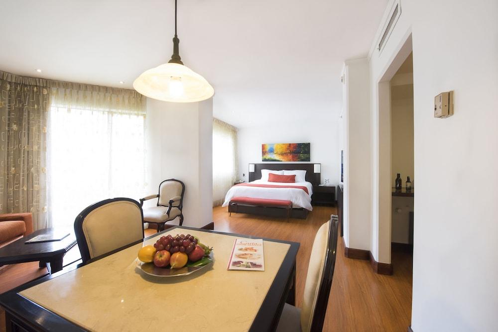 Hotel Dann Carlton Belfort Medellín Esterno foto A typical apartment