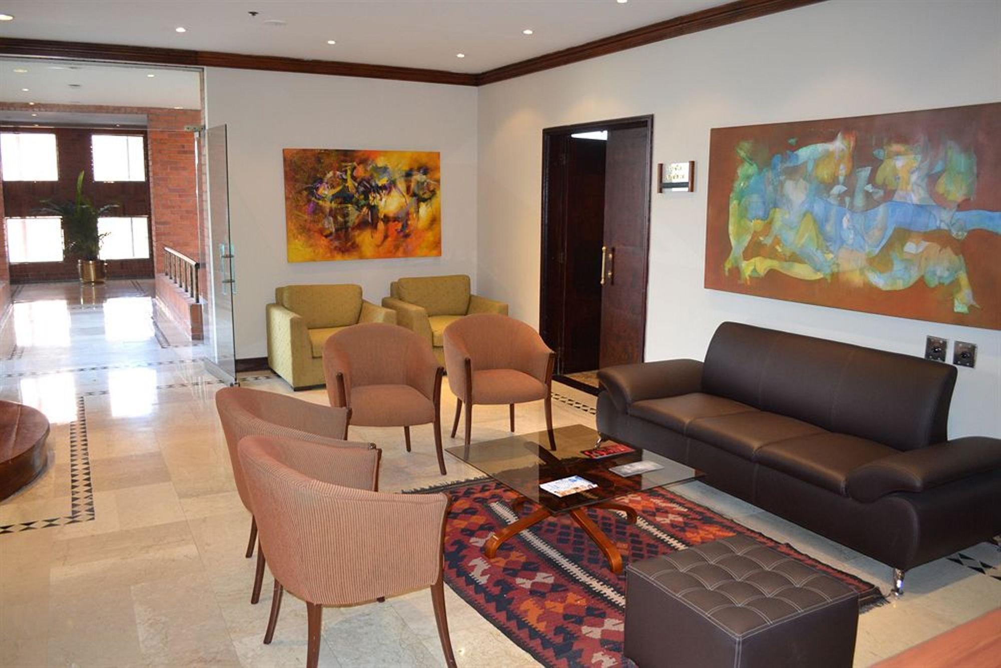 Hotel Dann Carlton Belfort Medellín Esterno foto The lobby of the hotel